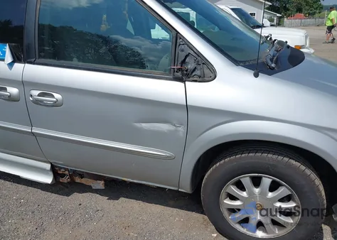 2002 Chrysler Town & Country Ex from USA, damaged, VIN 2C8GP74L92R660682